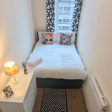 Sunny Haymarket Room Edimburgo Esterno foto